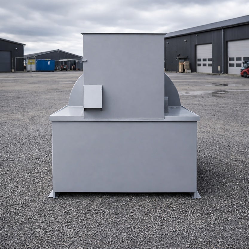 Låsbart skåp, monterat på miljötank