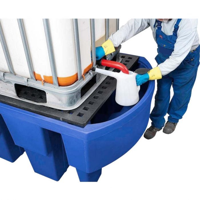 Uppsamlingskar CL av polyeten för 1 IBC-behållare, med avtappningsyta