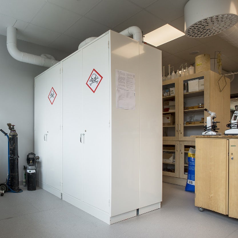 Brandisolerat kemikalieskåp JiWa G2004B, höjd 2095 mm